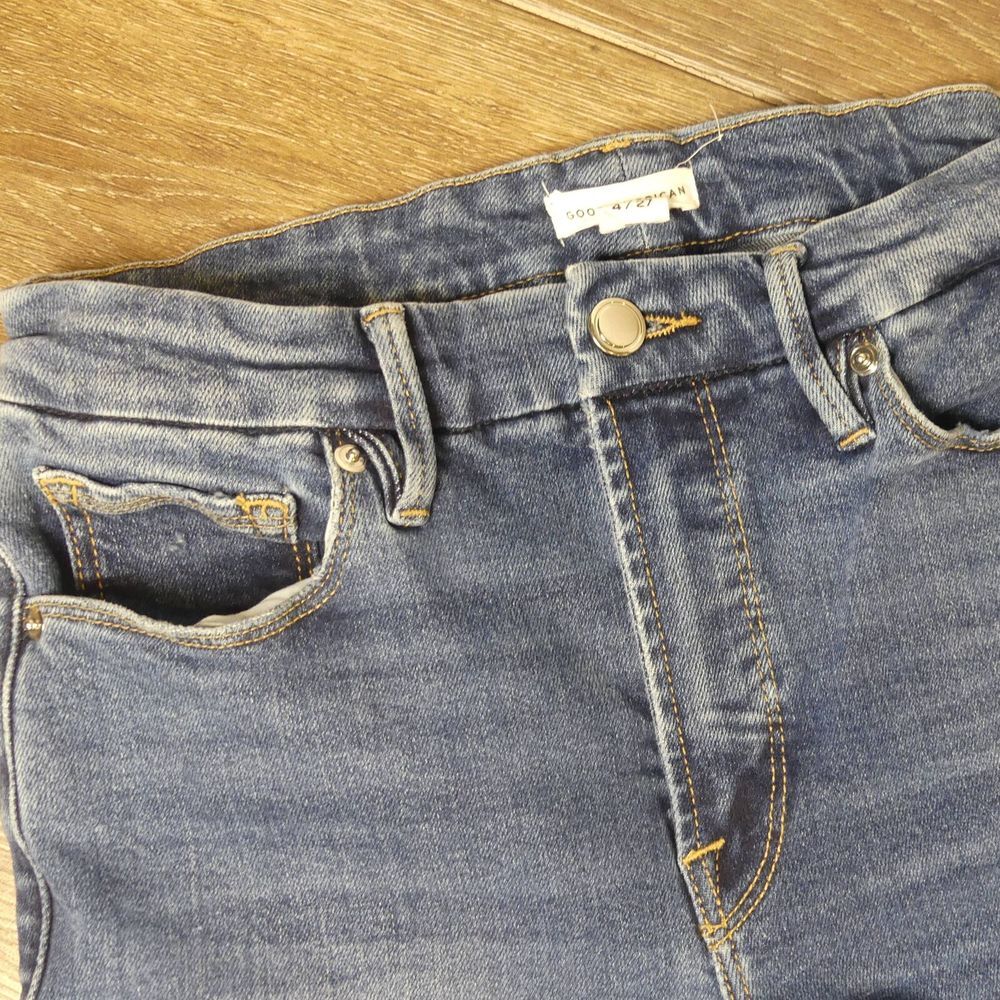 Good American Good Legs Cropped Distressed Blue Jeans Women's 4‎ 27 Raw Hem